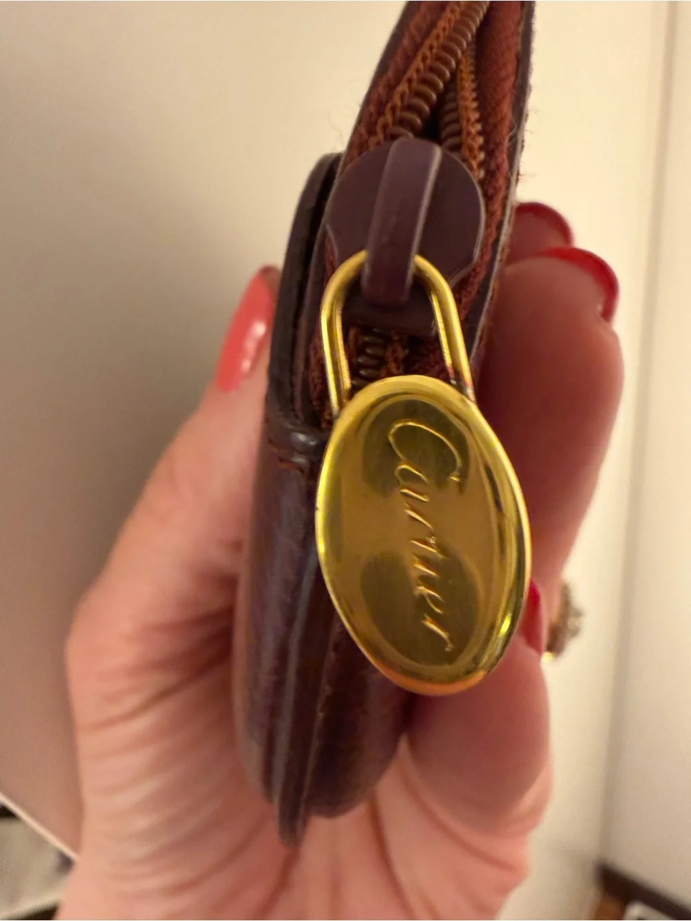 Authentic Vintage Cartier Must de Cartier Burgundy Leather Round Coin Purse - Picture 2 of 6